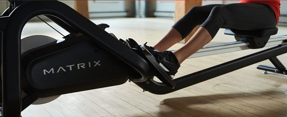Гребной тренажер MATRIX Rower